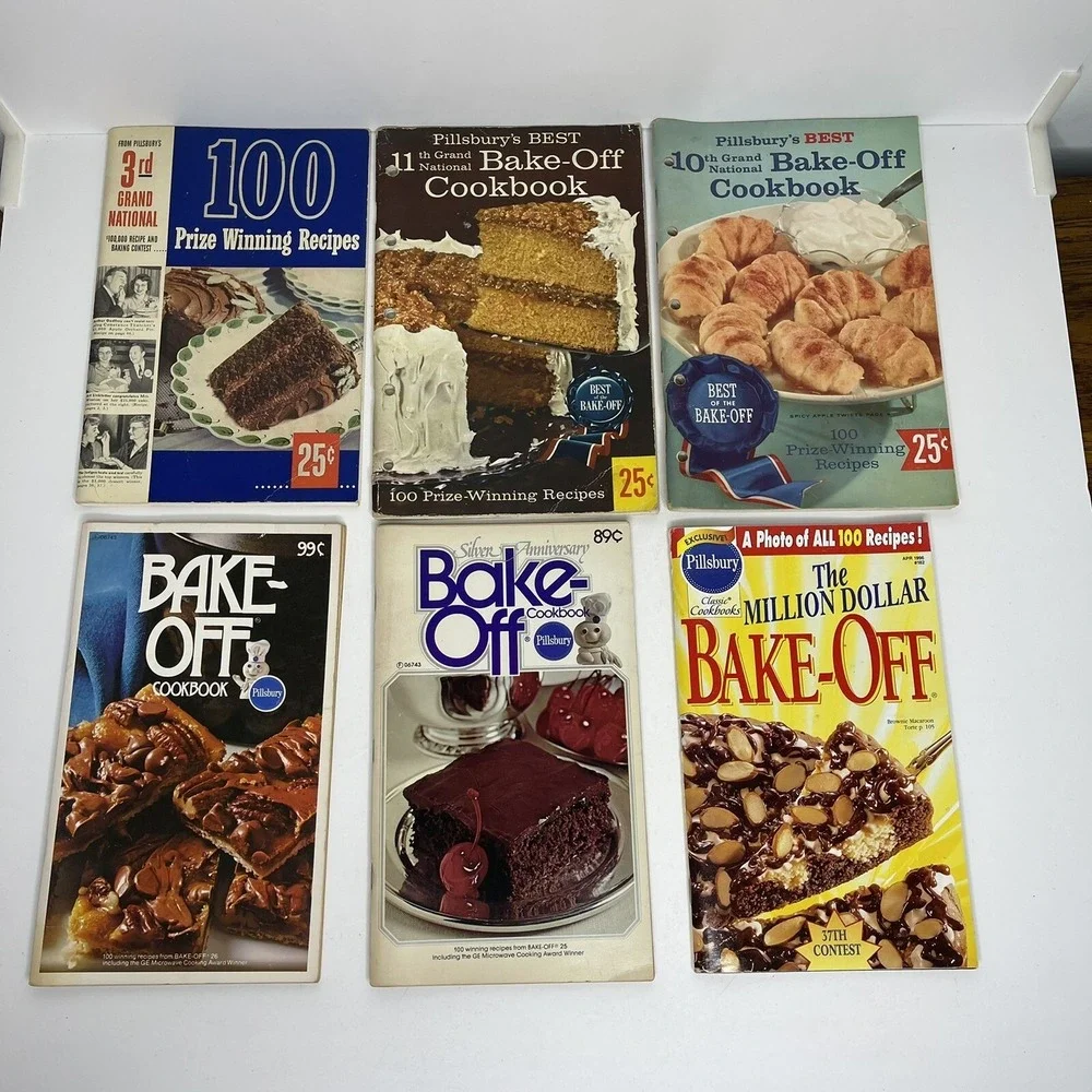 Vintage Pillsbury Recipe Booklet‎ Mini Cookbook Product Advertising Bake Off MCM